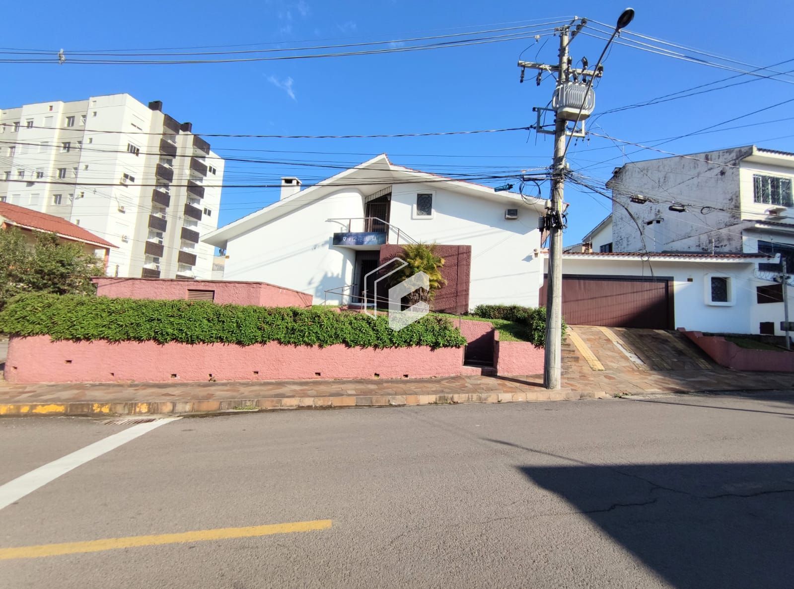 Casa, 3 quartos, 240 m² - Foto 1