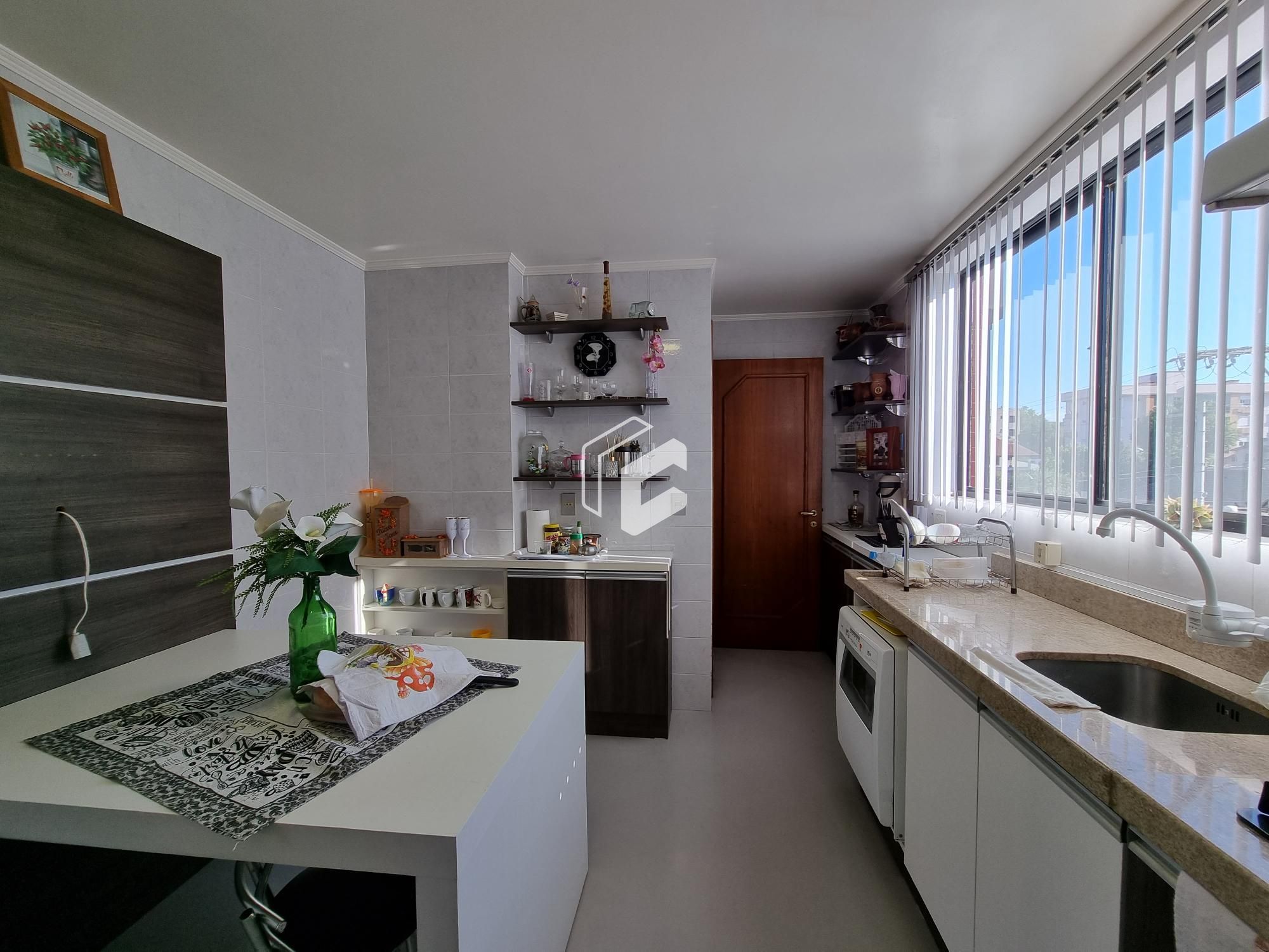 Apartamento à venda com 3 quartos, 116m² - Foto 7