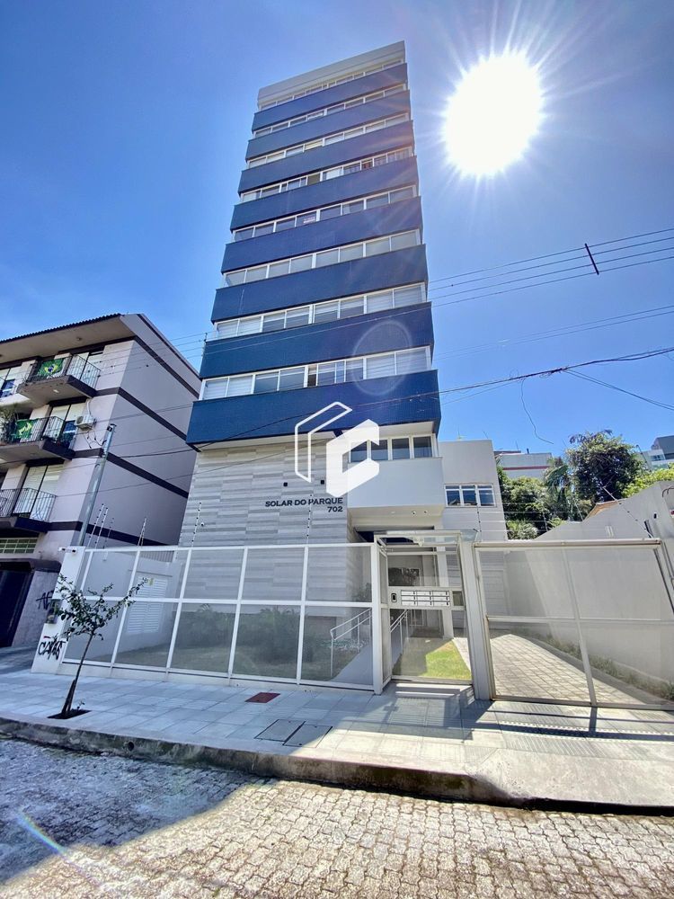 Apartamento à venda com 3 quartos, 211m² - Foto 1