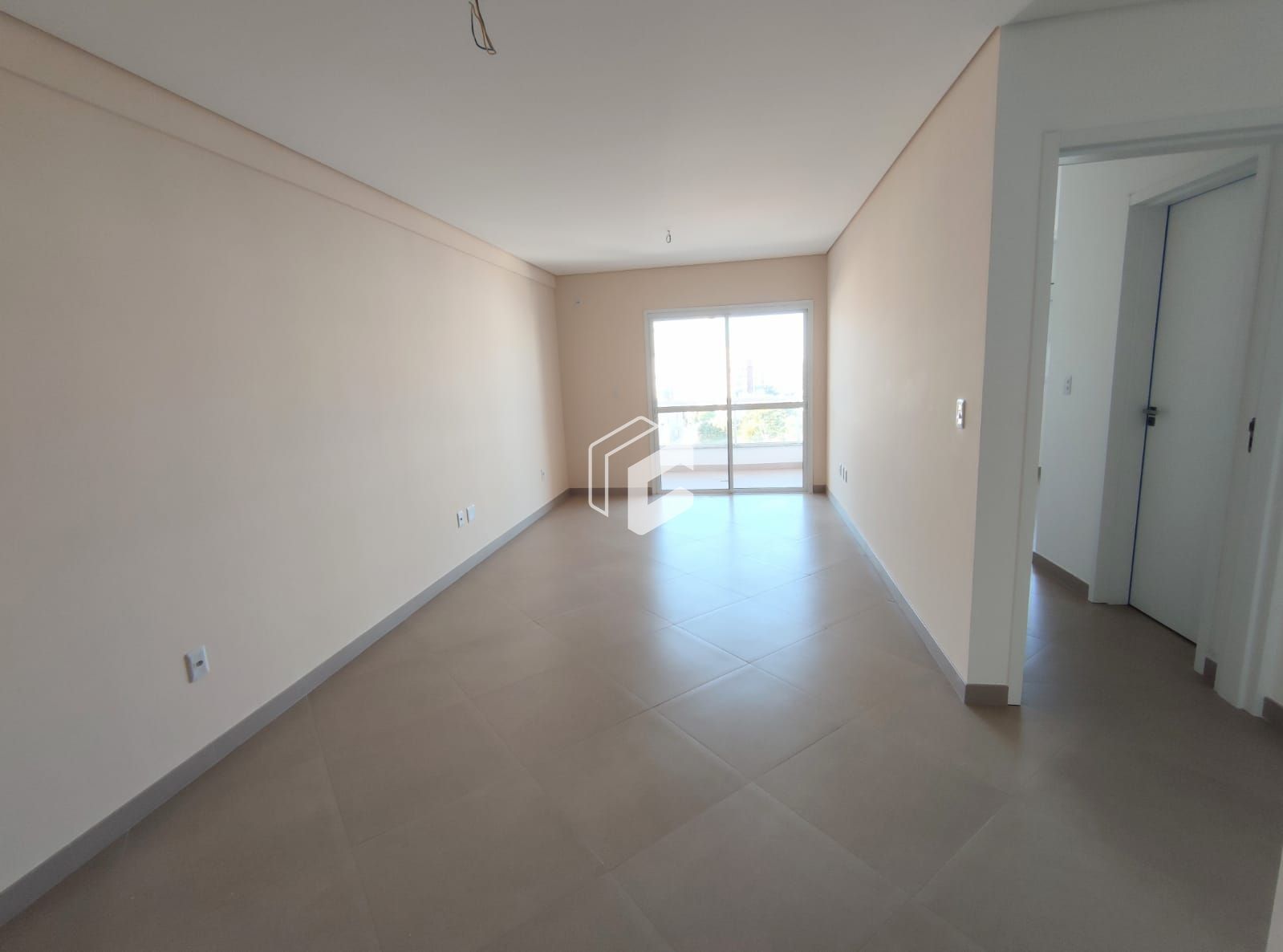 Apartamento à venda com 2 quartos, 76m² - Foto 2