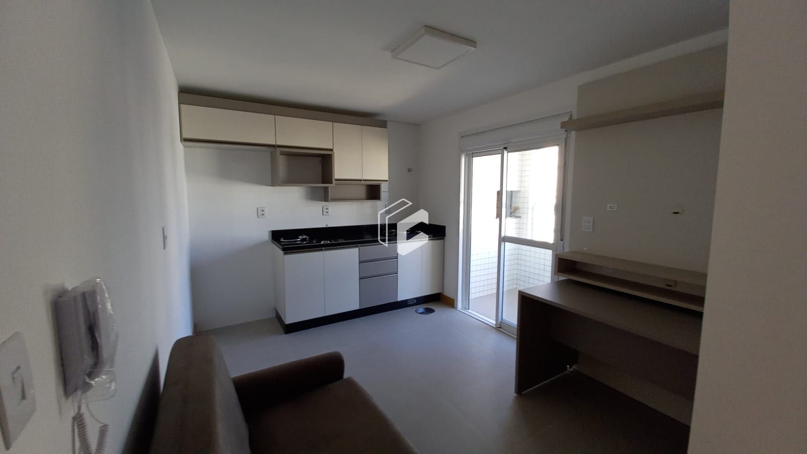 Apartamento à venda com 1 quarto, 36m² - Foto 2