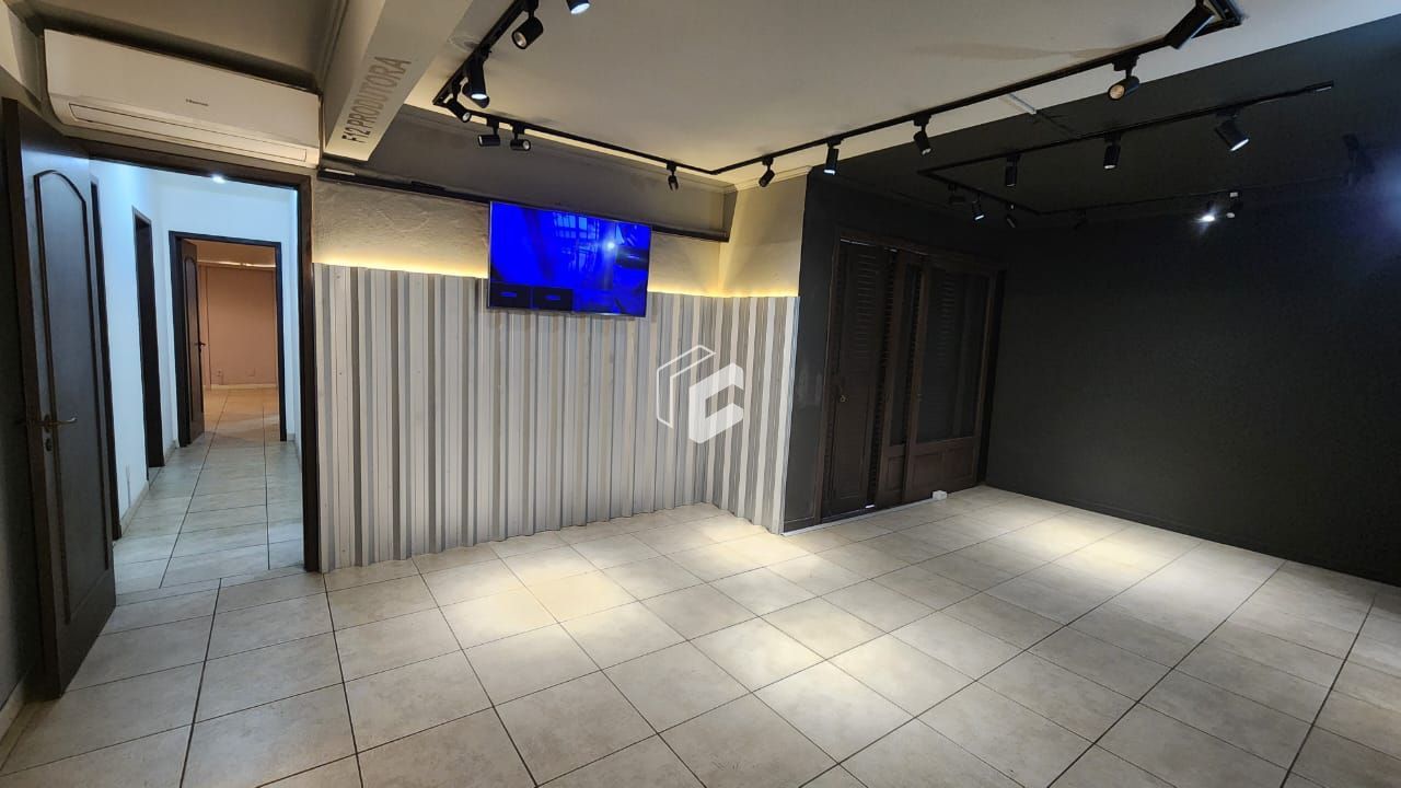 Casa, 3 quartos, 240 m² - Foto 6