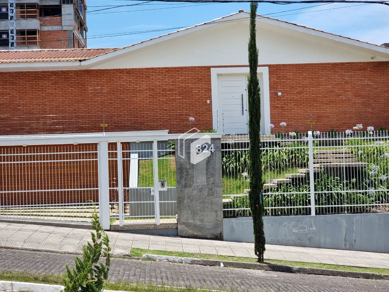 Casa, 4 quartos, 282 m² - Foto 2