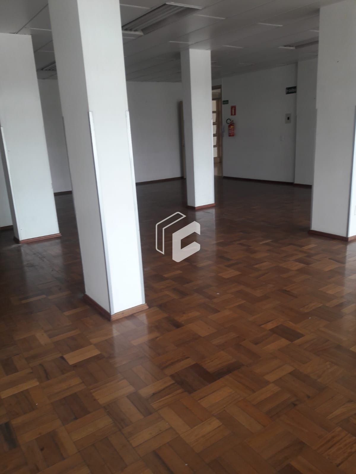 Conjunto Comercial-Sala à venda com 1 quarto, 105m² - Foto 6