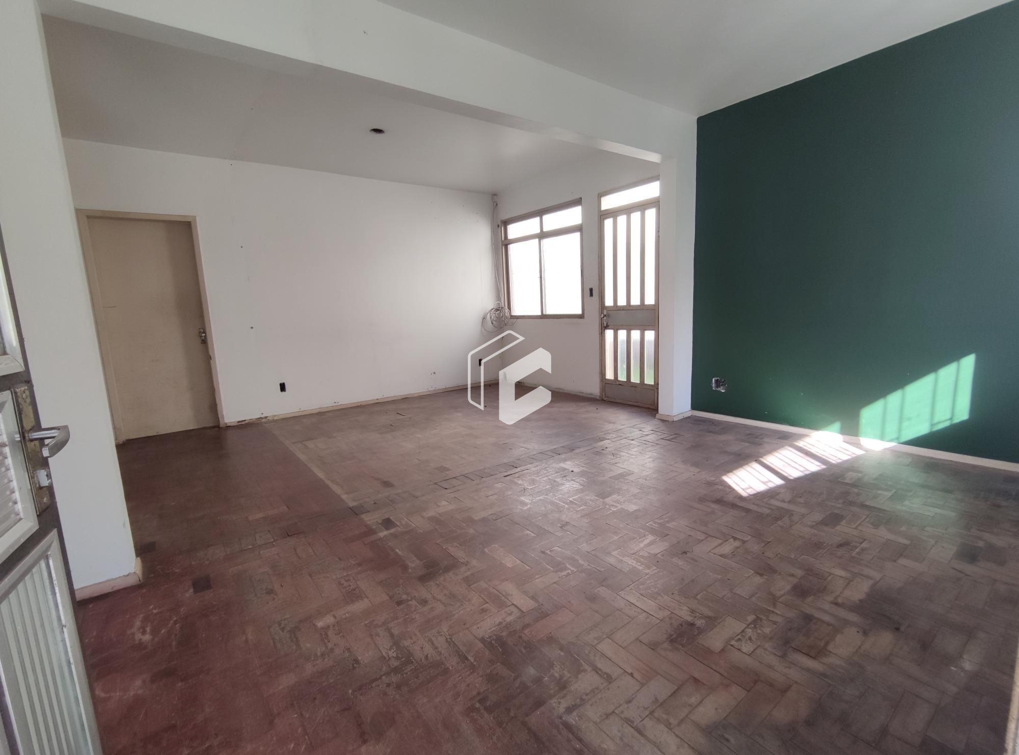 Casa à venda com 3 quartos, 159m² - Foto 2