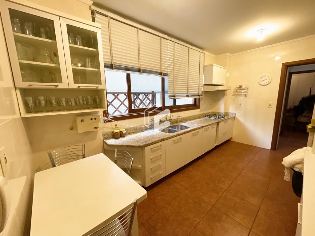 Apartamento, 3 quartos, 252 m² - Foto 9