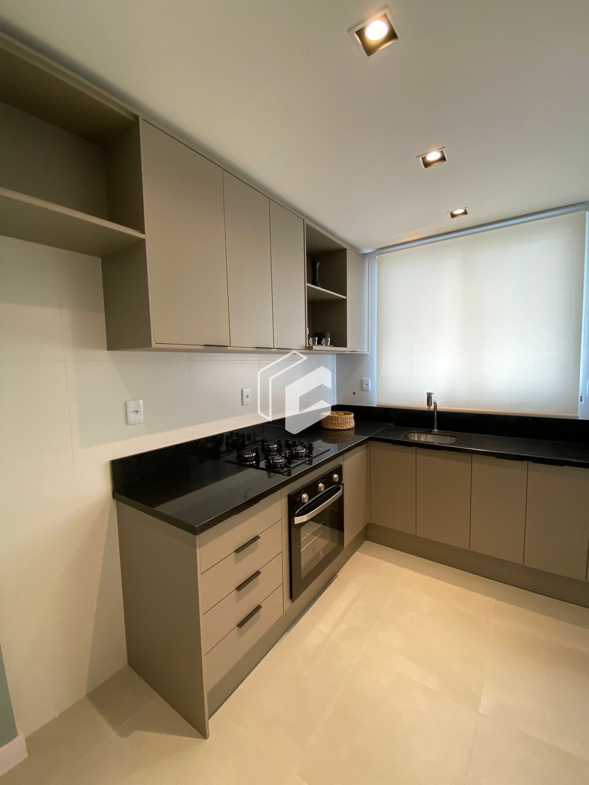 Apartamento à venda com 2 quartos, 94m² - Foto 10