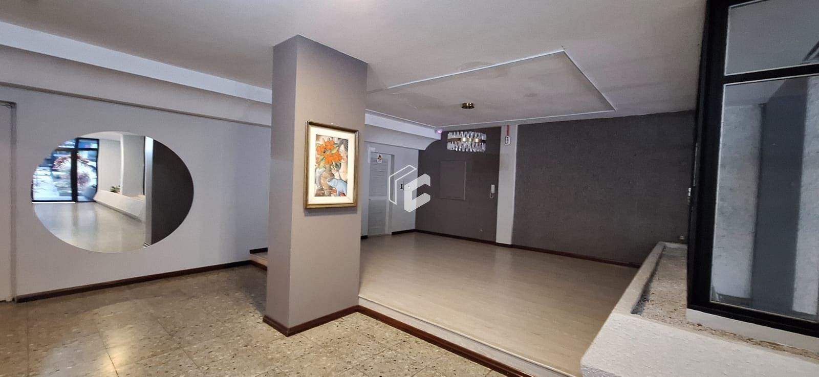 Apartamento à venda com 3 quartos, 247m² - Foto 7