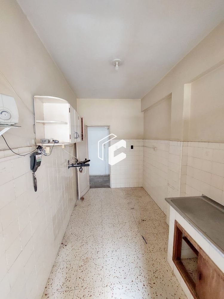 Apartamento à venda com 3 quartos, 82m² - Foto 2