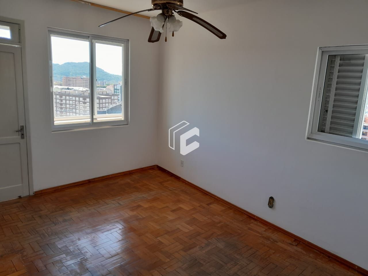 Apartamento à venda com 3 quartos, 107m² - Foto 13