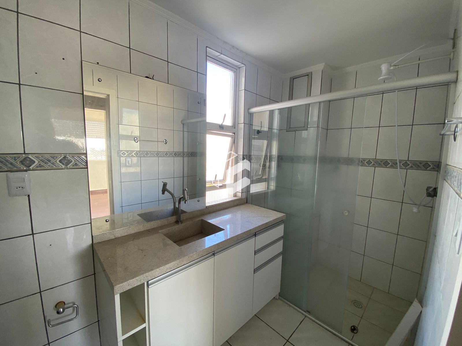 Apartamento para alugar com 2 quartos, 122m² - Foto 17