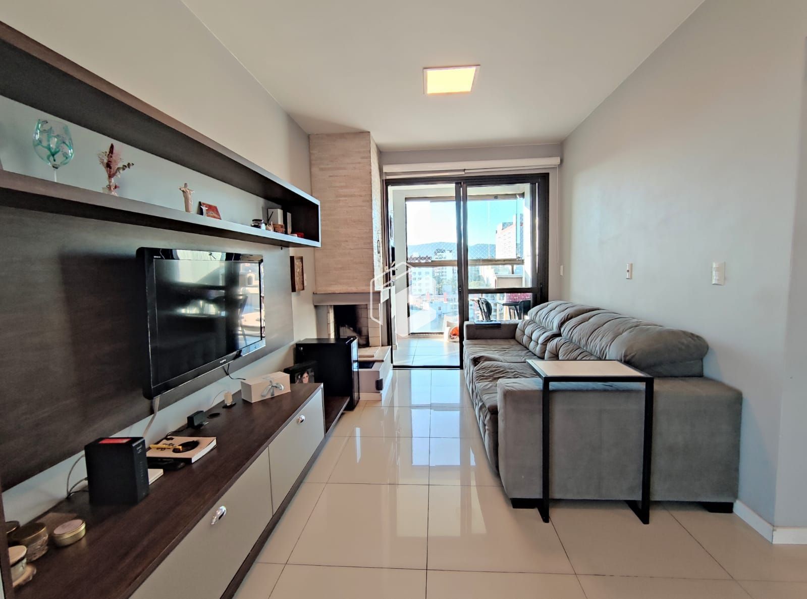 Apartamento à venda com 2 quartos, 75m² - Foto 5