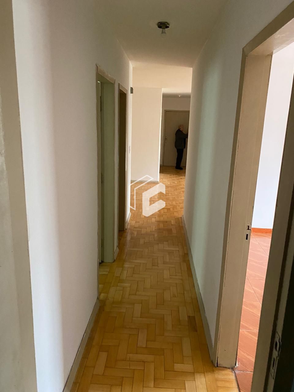 Apartamento à venda com 3 quartos, 133m² - Foto 4