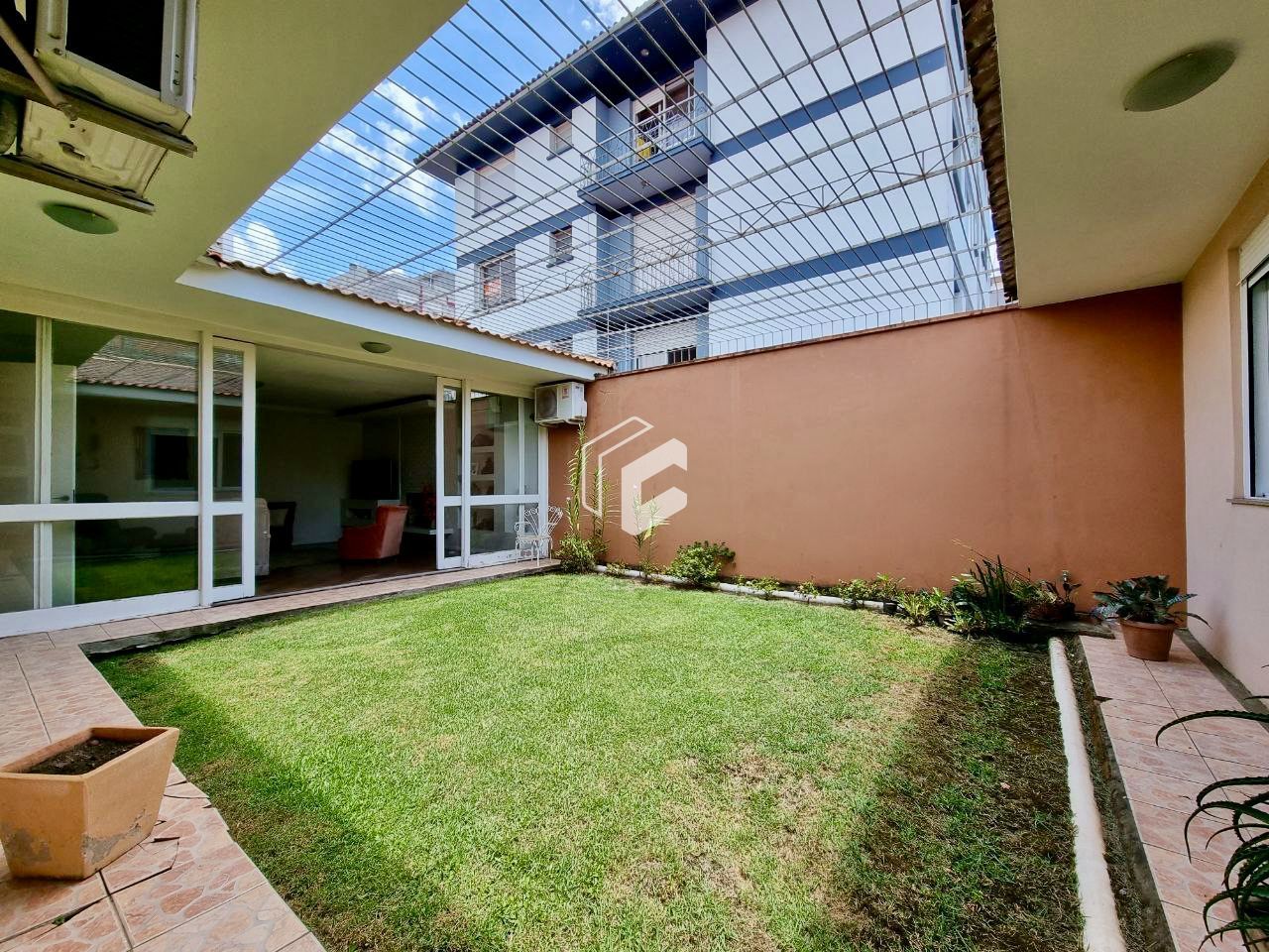 Casa à venda com 4 quartos, 282m² - Foto 14