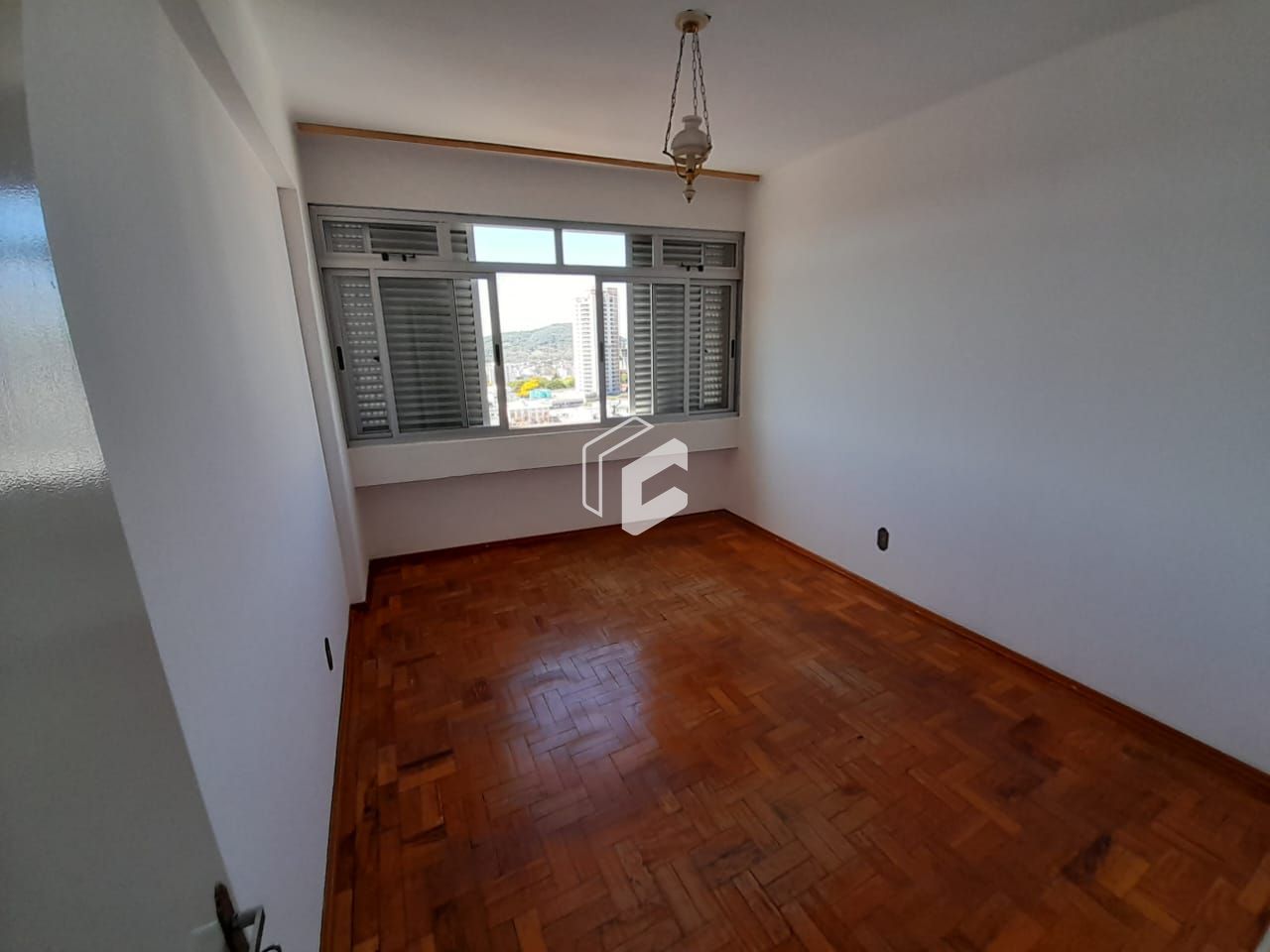 Apartamento à venda com 3 quartos, 107m² - Foto 11