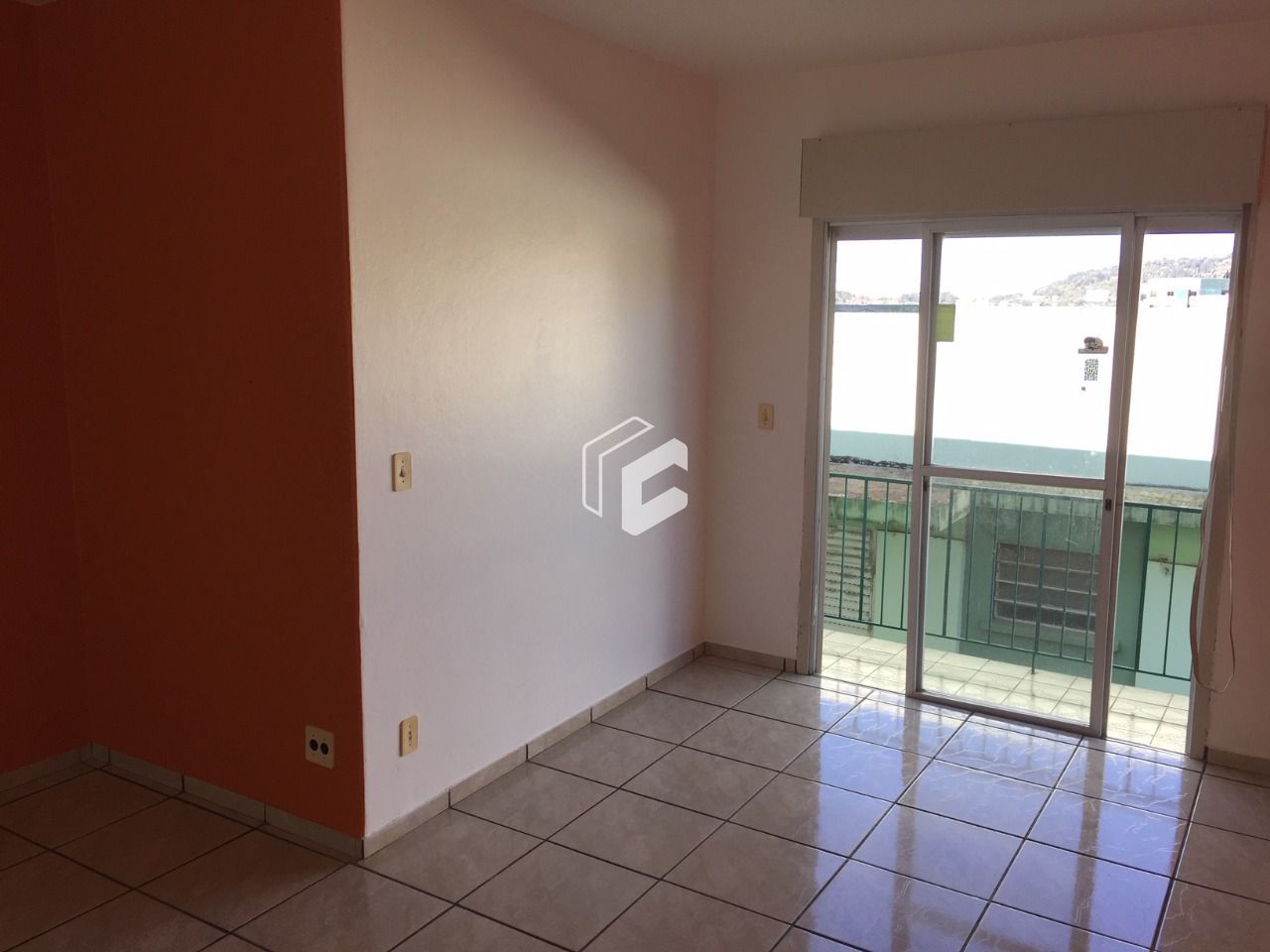 Apartamento à venda com 3 quartos, 80m² - Foto 2