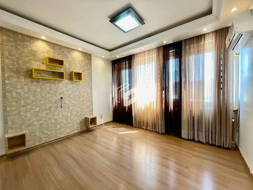 Apartamento à venda com 3 quartos, 158m² - Foto 1