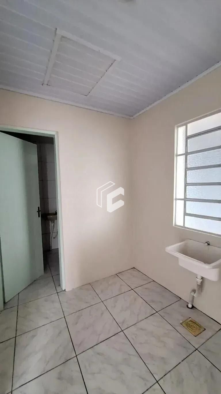 Casa para alugar com 3 quartos, 100m² - Foto 4