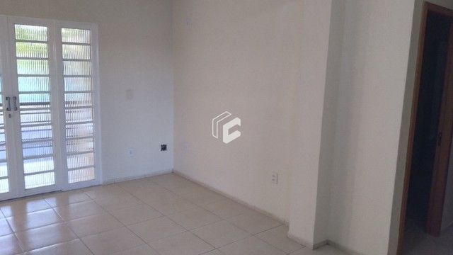 Casa à venda com 4 quartos, 246m² - Foto 4