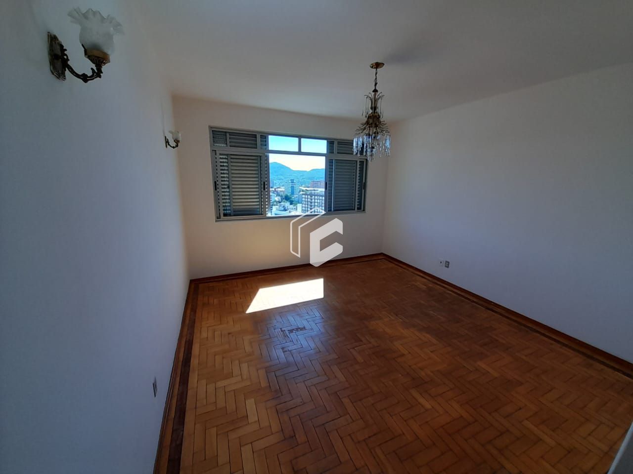 Apartamento à venda com 3 quartos, 107m² - Foto 8