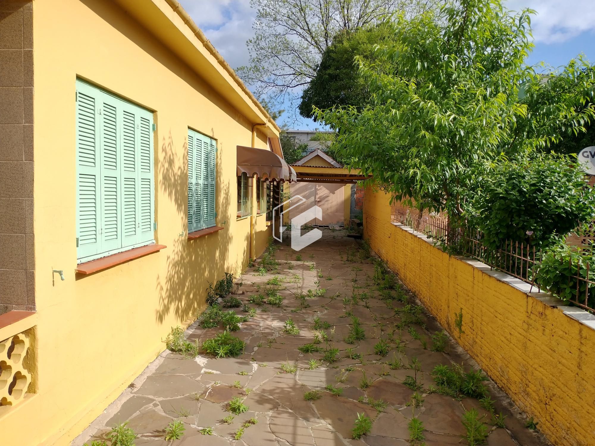 Casa à venda com 3 quartos, 140m² - Foto 2