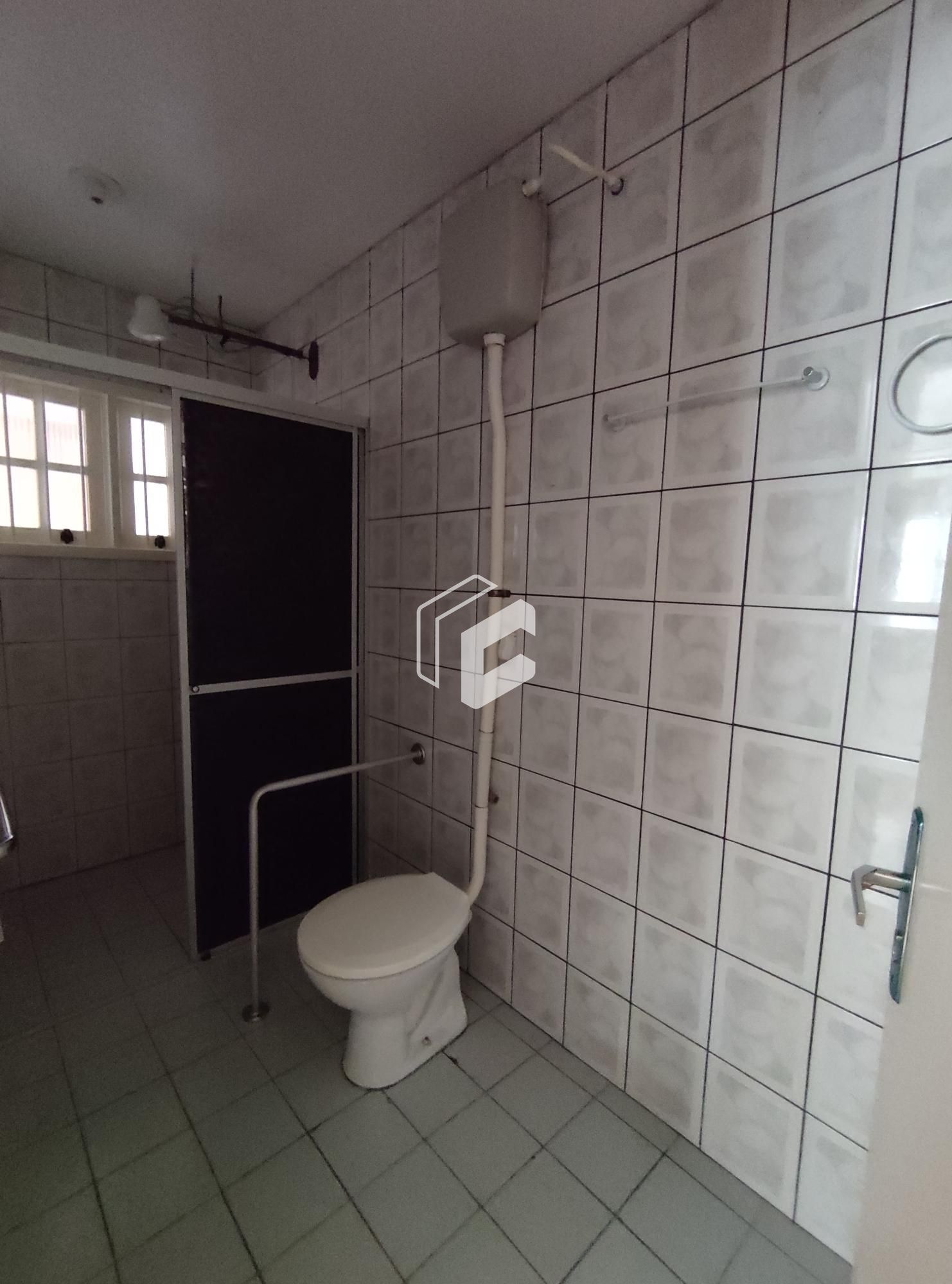 Casa Comercial à venda com 5 quartos, 262m² - Foto 23