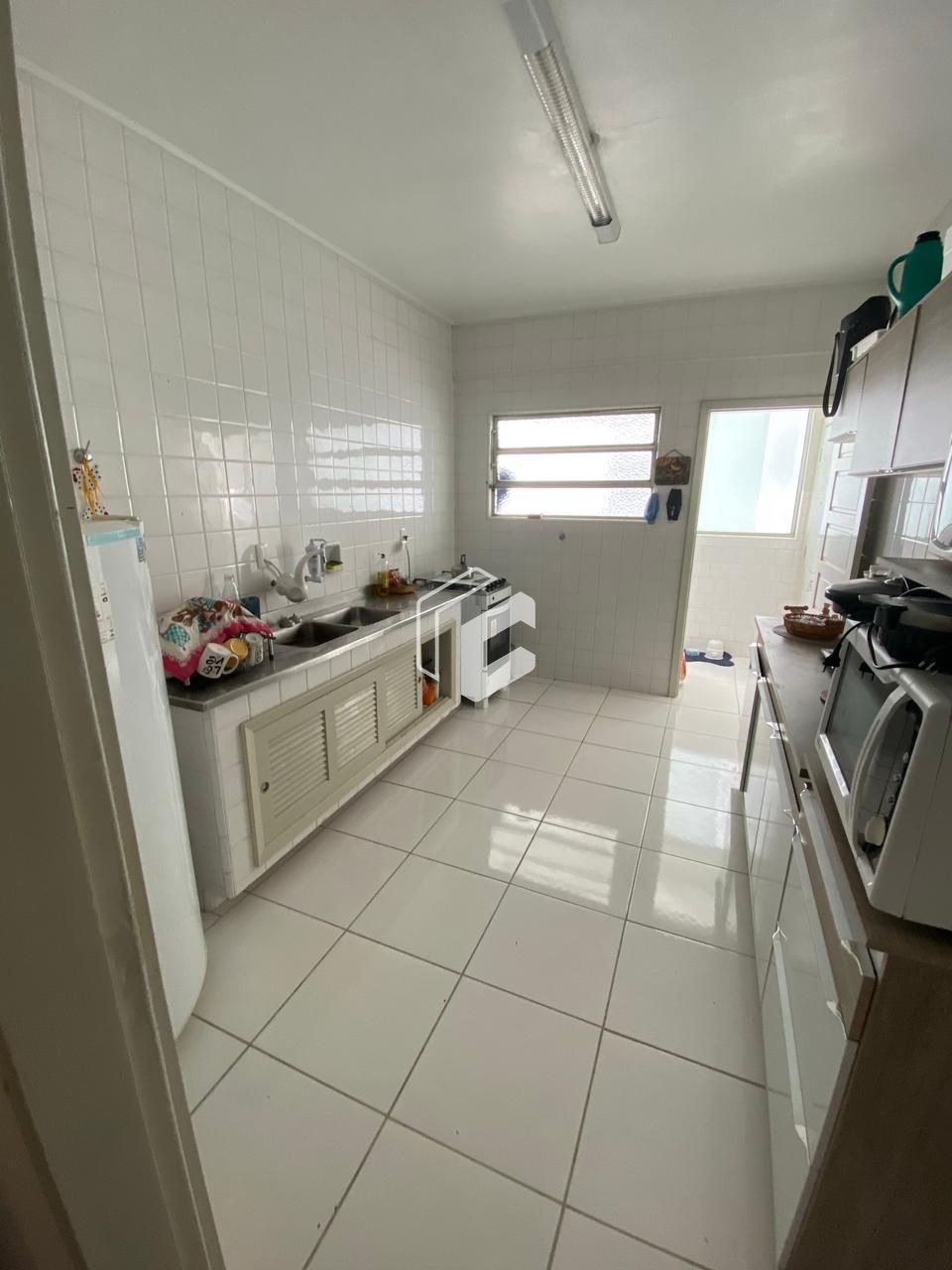 Apartamento à venda com 2 quartos, 95m² - Foto 7