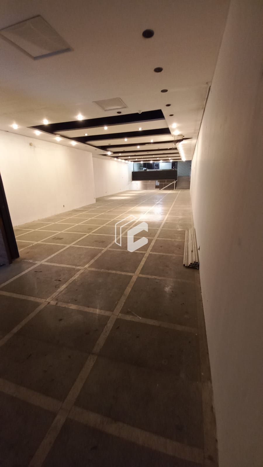 Loja-Salão à venda com 1 quarto, 305m² - Foto 2