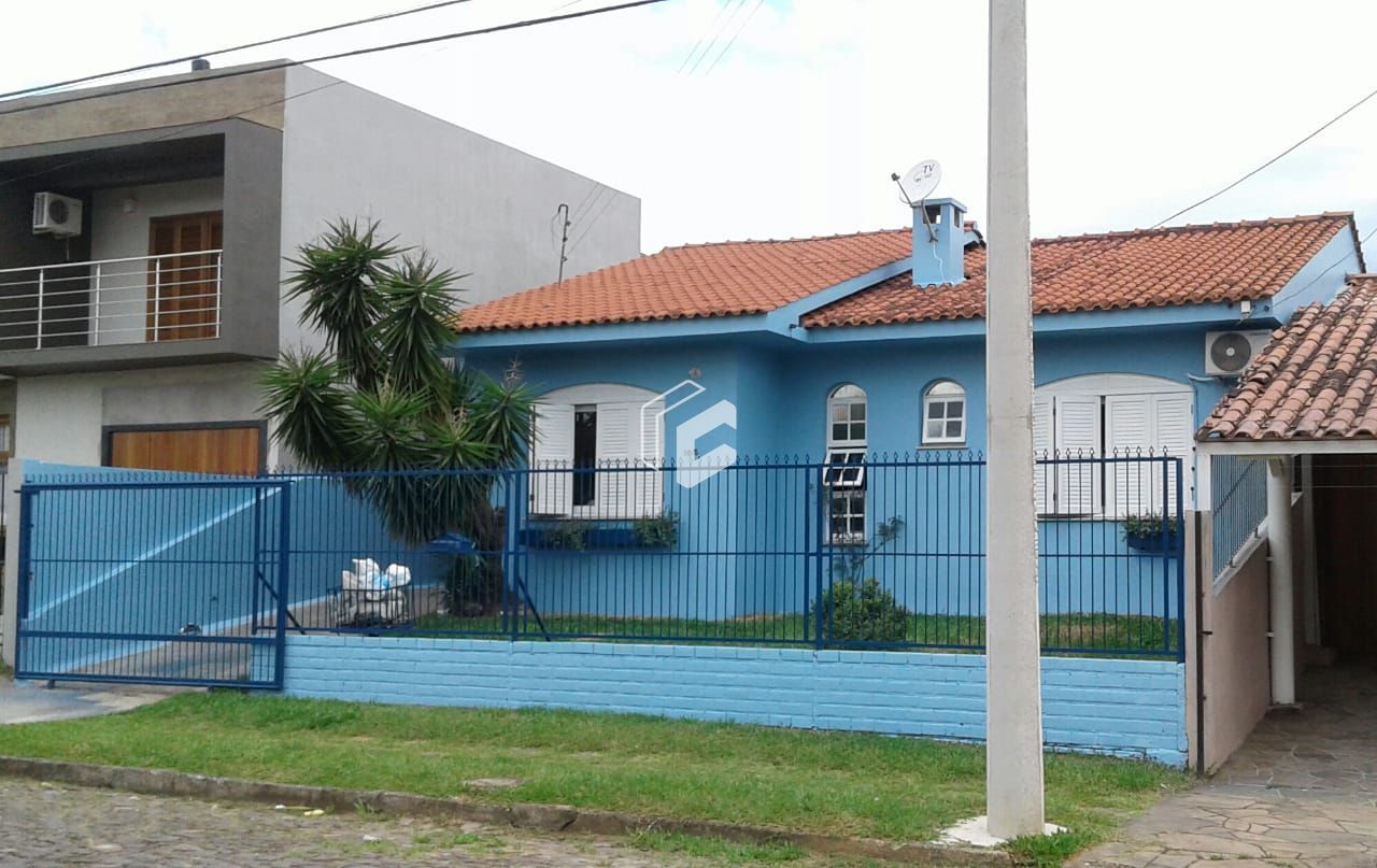 Casa à venda com 4 quartos, 101m² - Foto 2