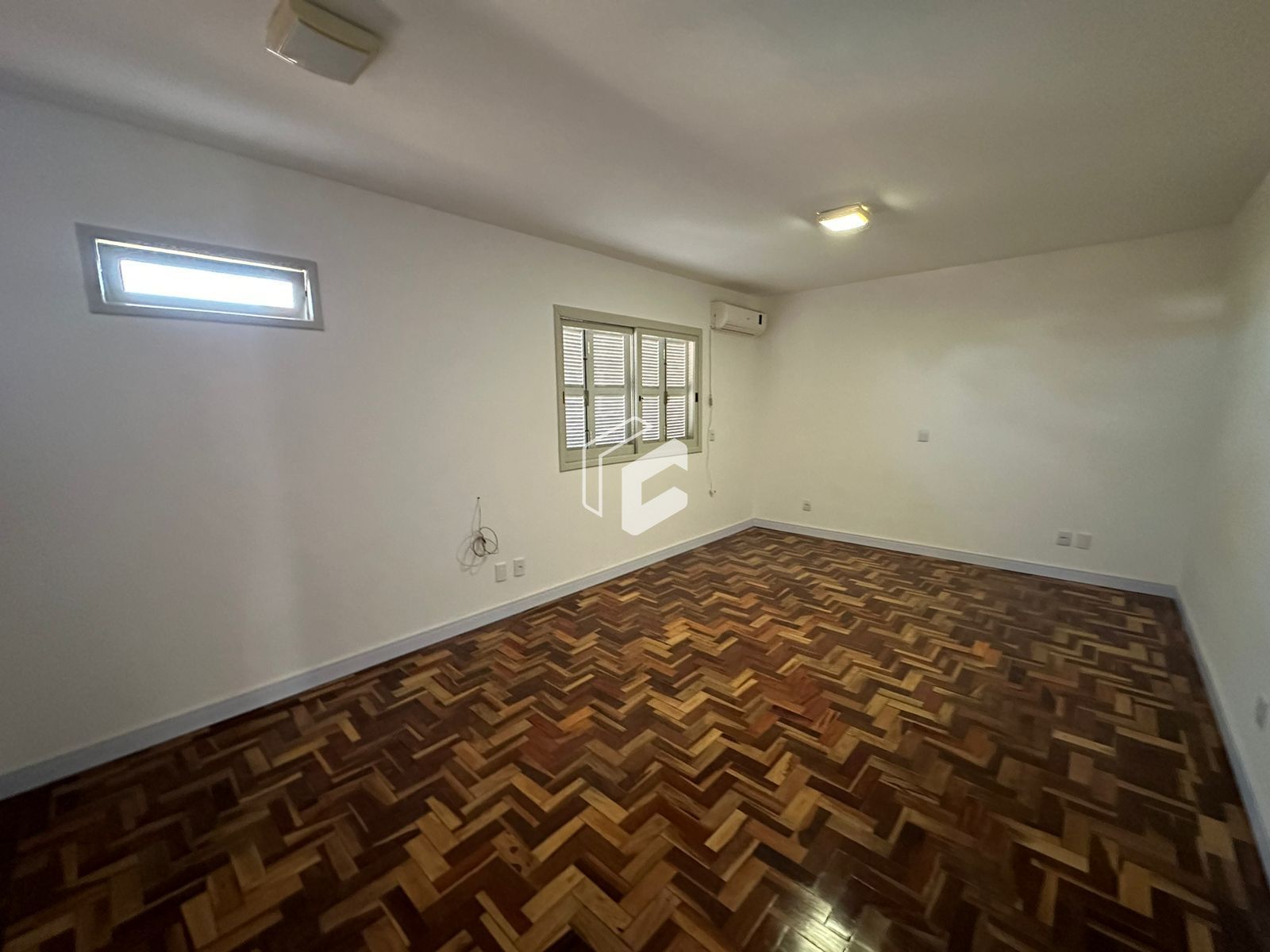 Casa à venda com 4 quartos, 164m² - Foto 12