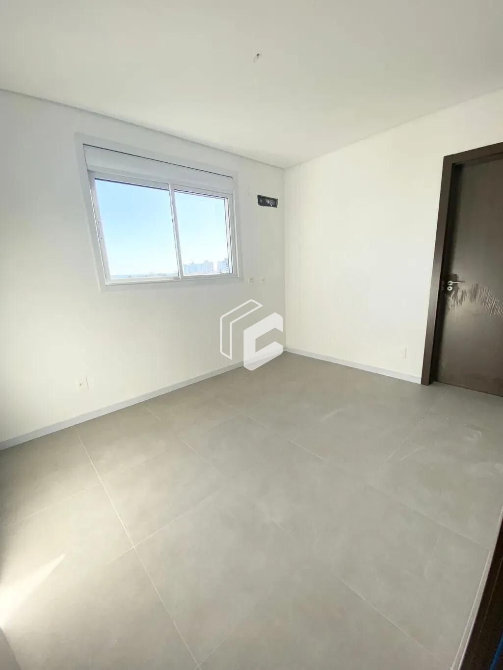 Apartamento à venda com 2 quartos, 60m² - Foto 3