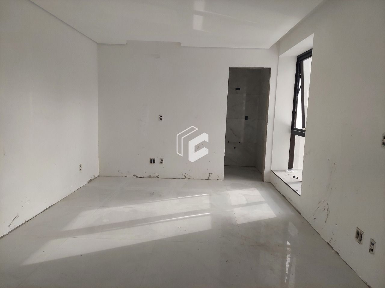 Apartamento à venda com 3 quartos, 220m² - Foto 6