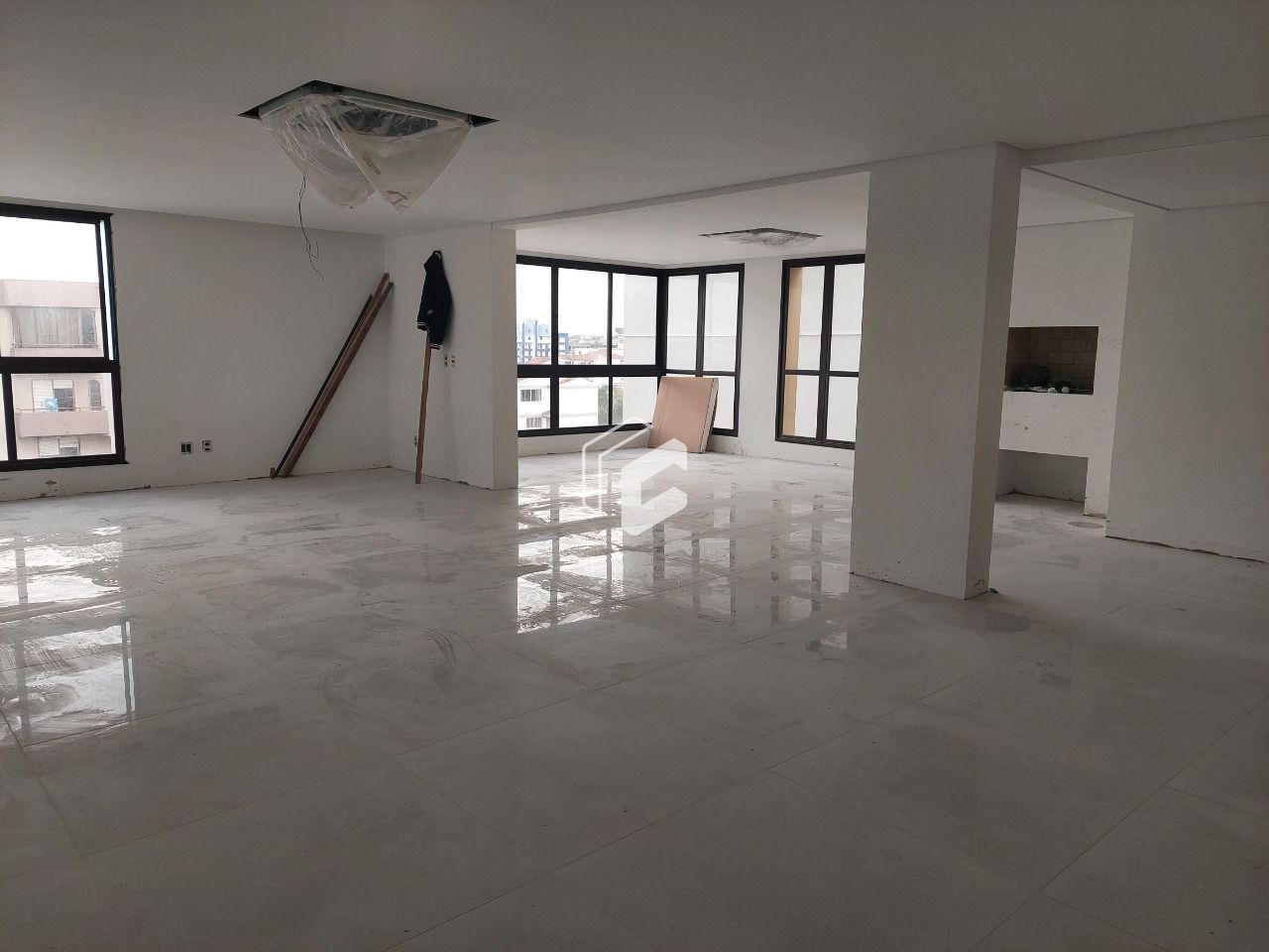 Apartamento à venda com 3 quartos, 220m² - Foto 8