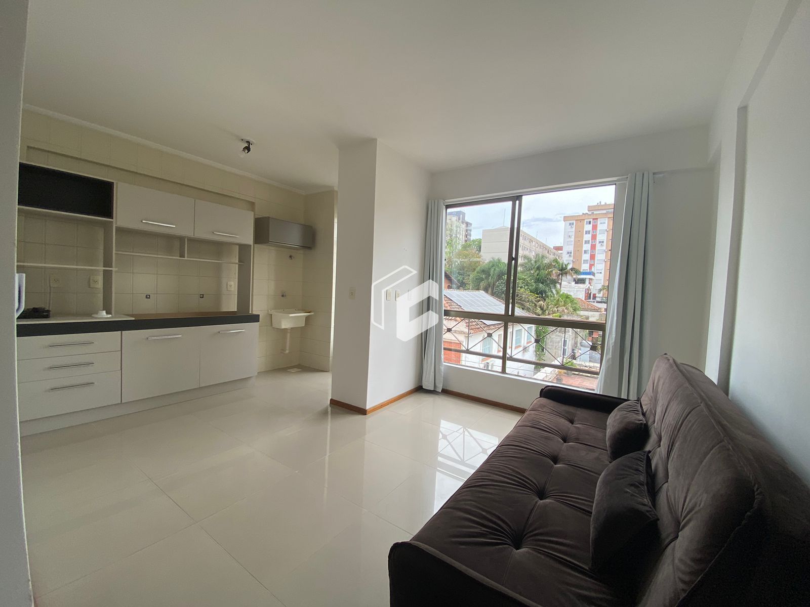 Apartamento à venda com 1 quarto, 35m² - Foto 2