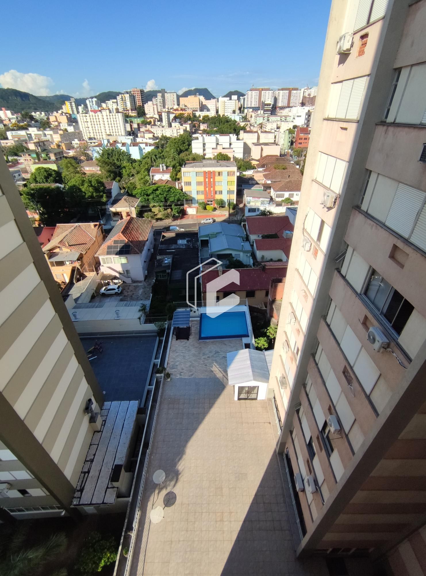 Apartamento à venda com 3 quartos, 118m² - Foto 2