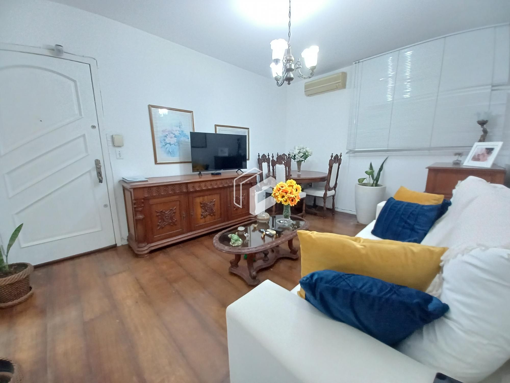 Apartamento à venda com 2 quartos, 64m² - Foto 3