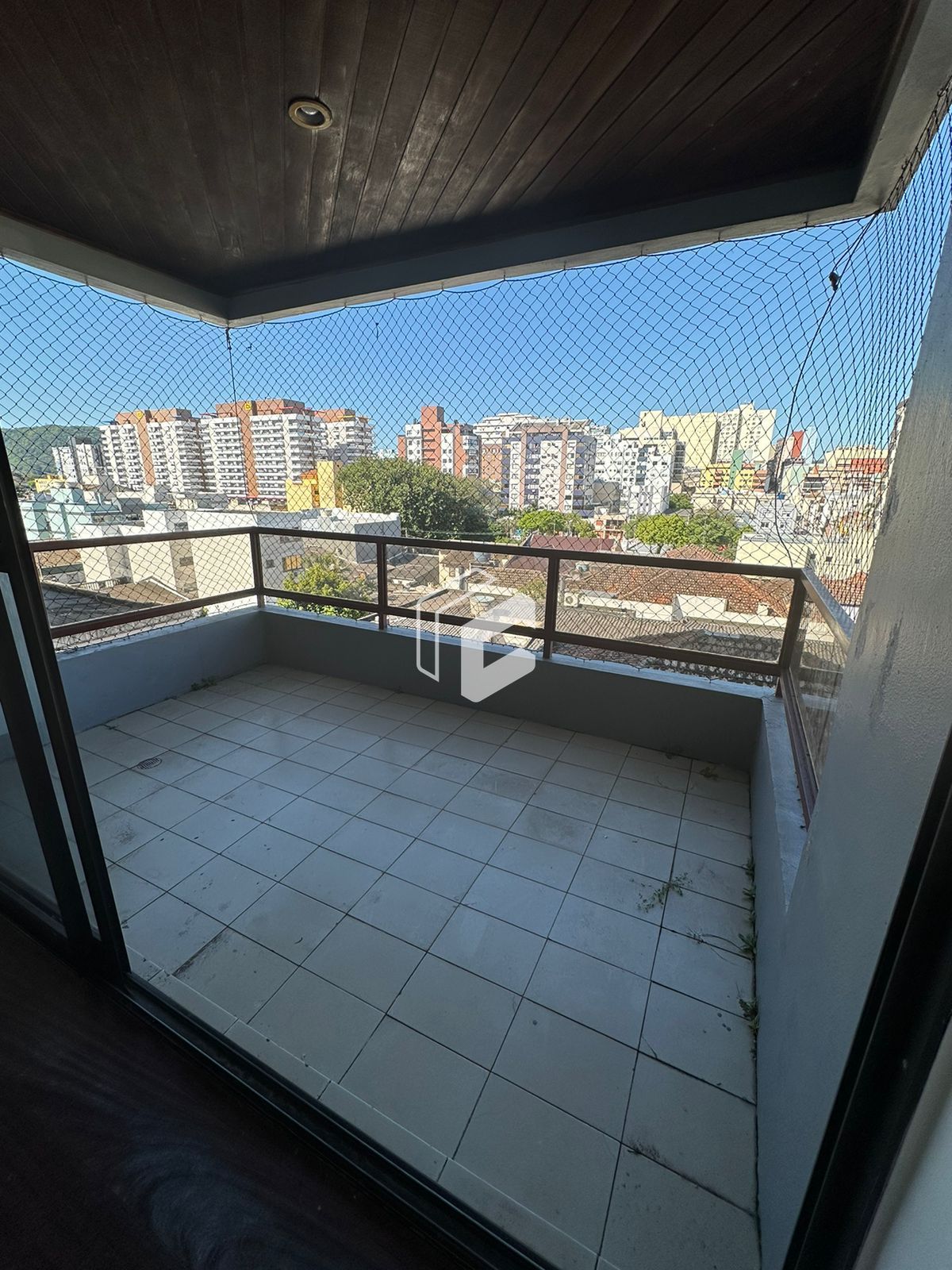 Apartamento à venda com 3 quartos, 216m² - Foto 12