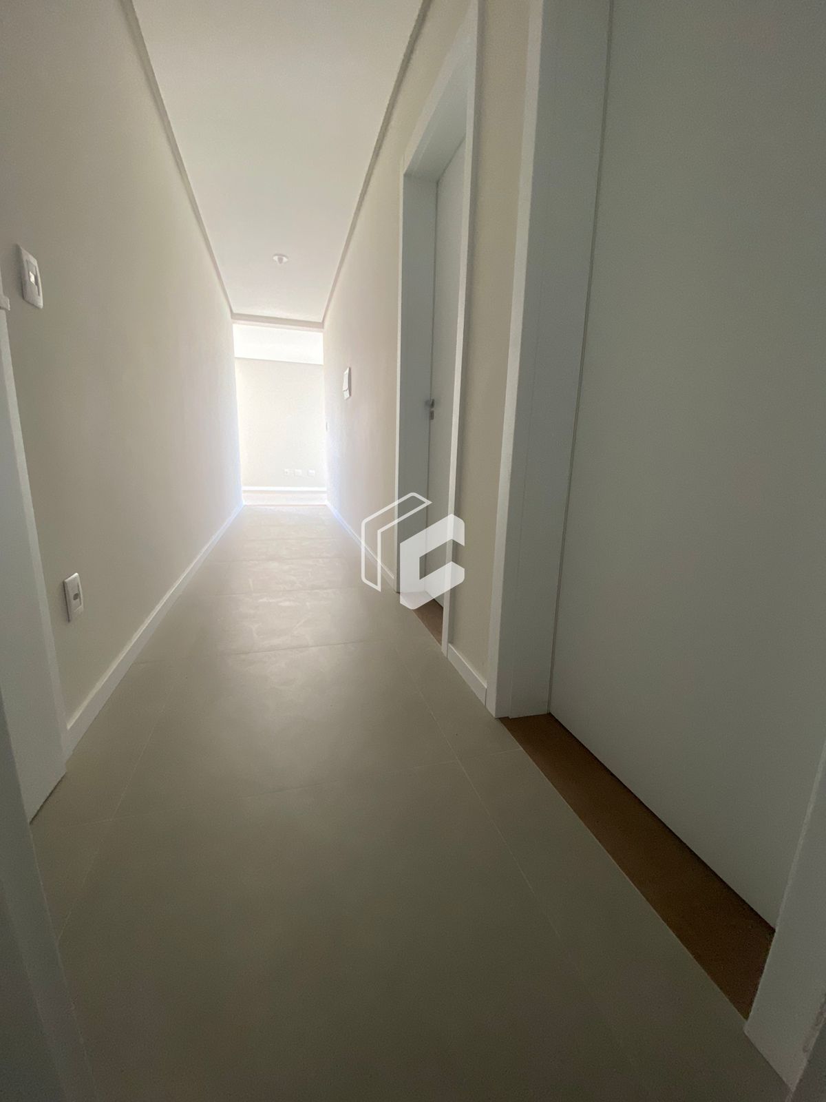 Apartamento à venda com 2 quartos, 74m² - Foto 5