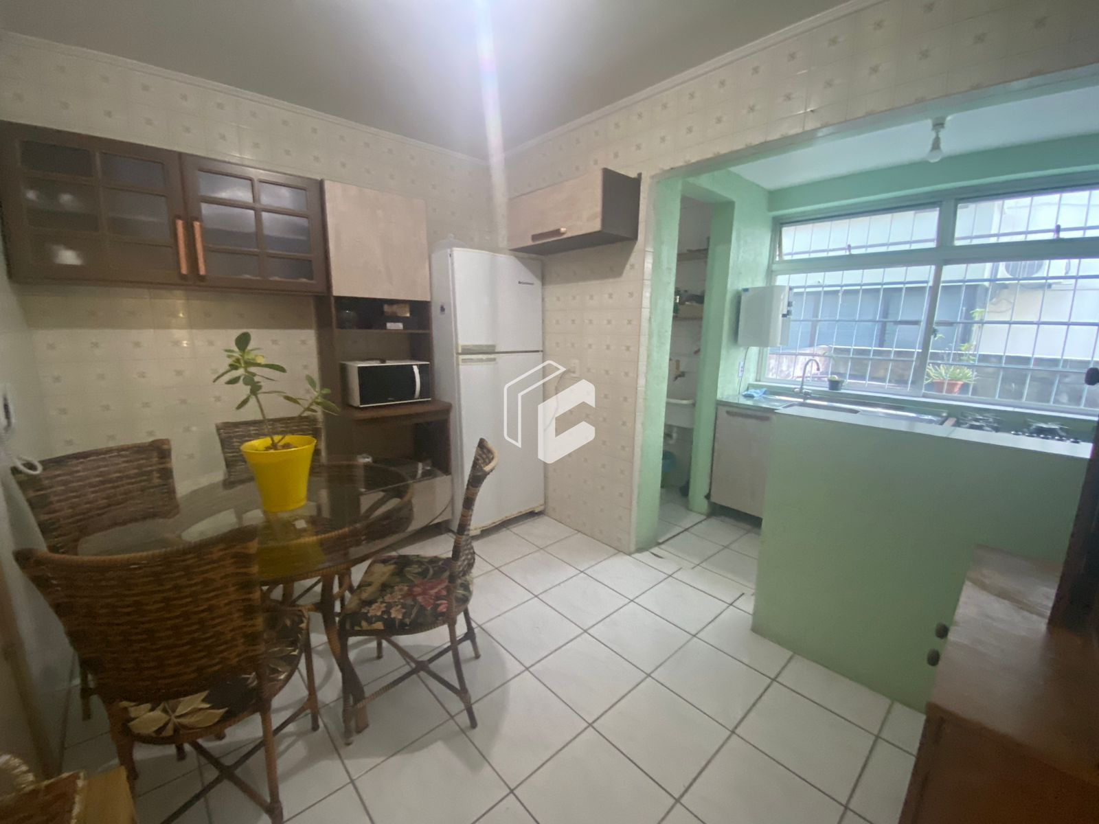 Apartamento para alugar com 3 quartos, 99m² - Foto 4