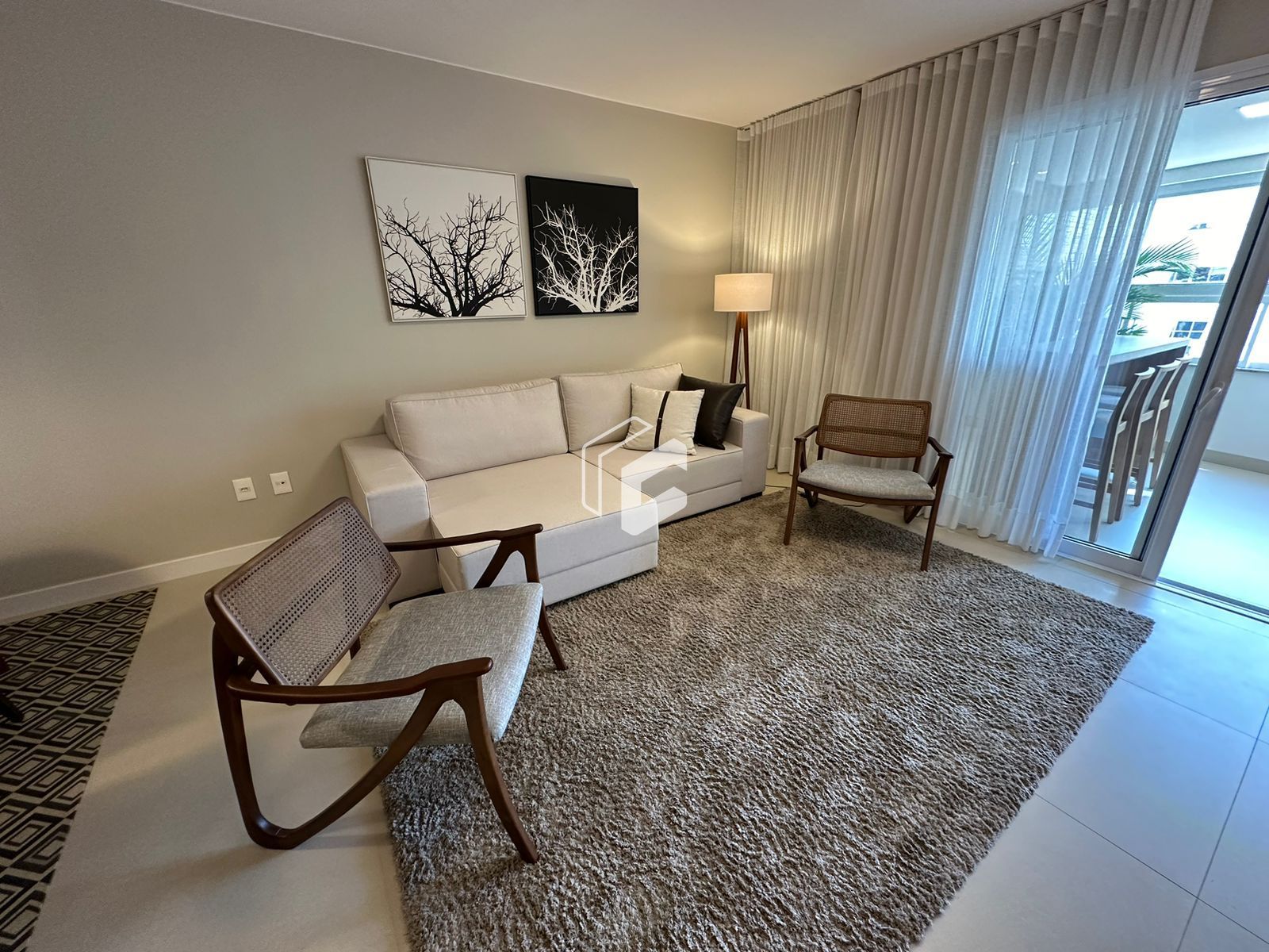 Apartamento à venda com 3 quartos, 116m² - Foto 4