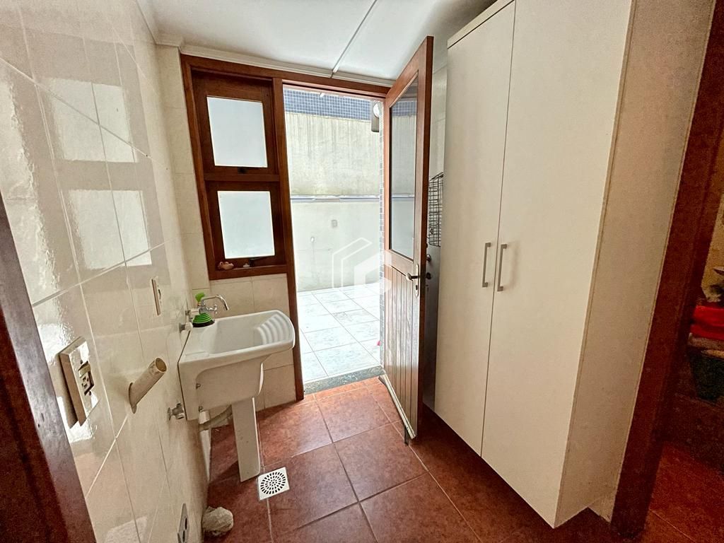 Apartamento à venda com 3 quartos, 252m² - Foto 10