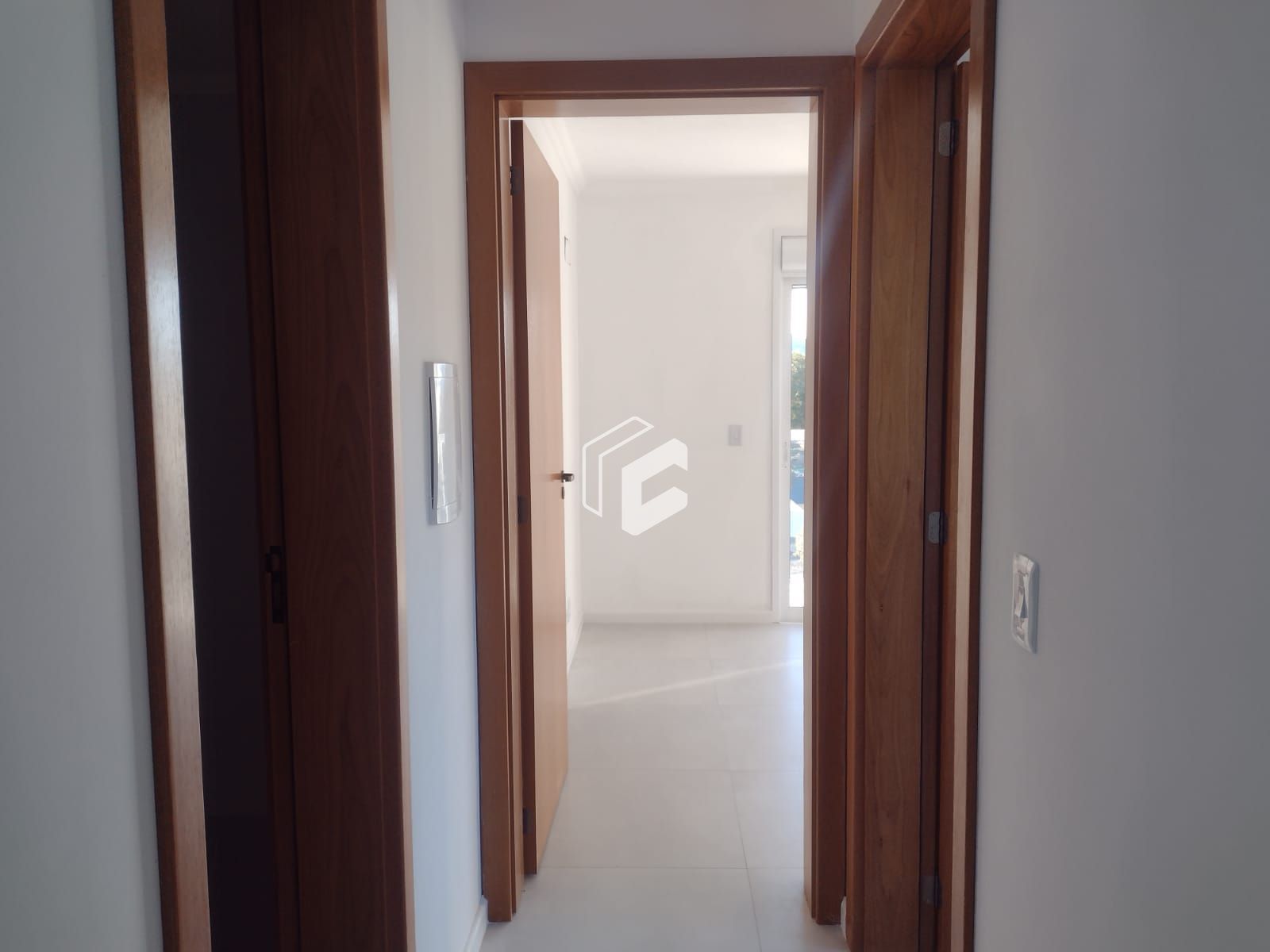 Apartamento à venda com 2 quartos, 60m² - Foto 11