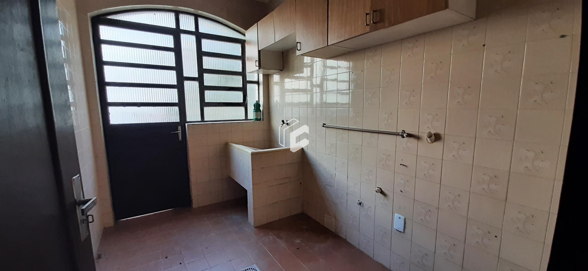 Casa à venda com 4 quartos, 353m² - Foto 32