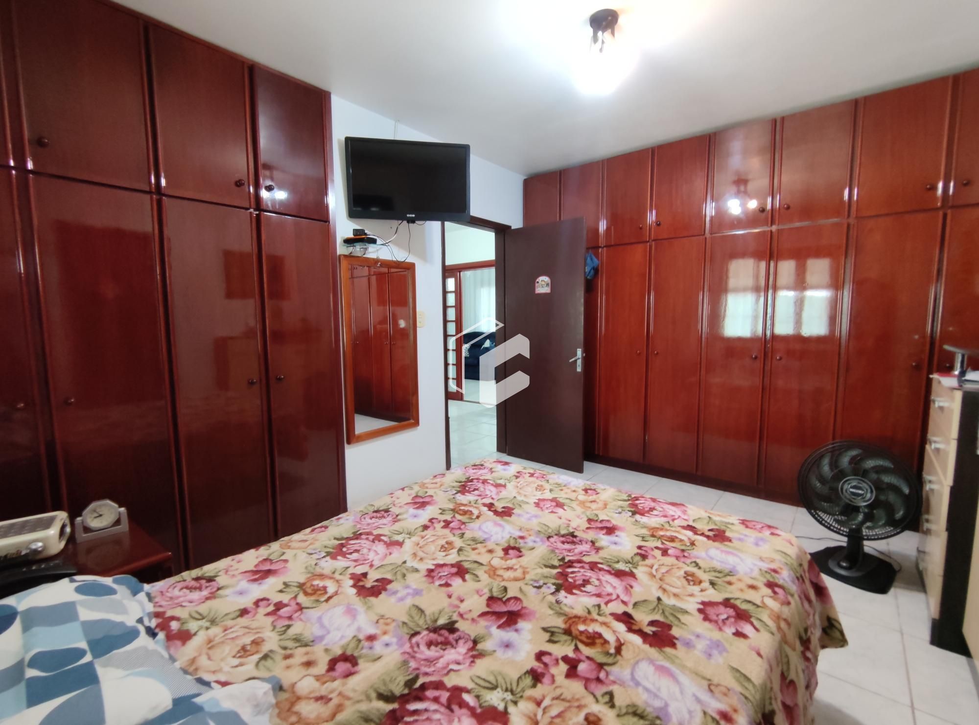 Casa à venda com 3 quartos, 234m² - Foto 12