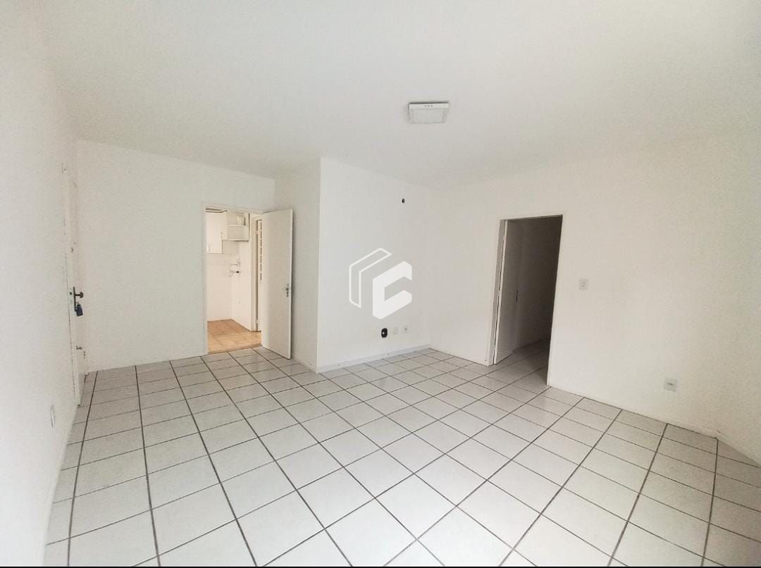 Apartamento à venda com 2 quartos, 98m² - Foto 2