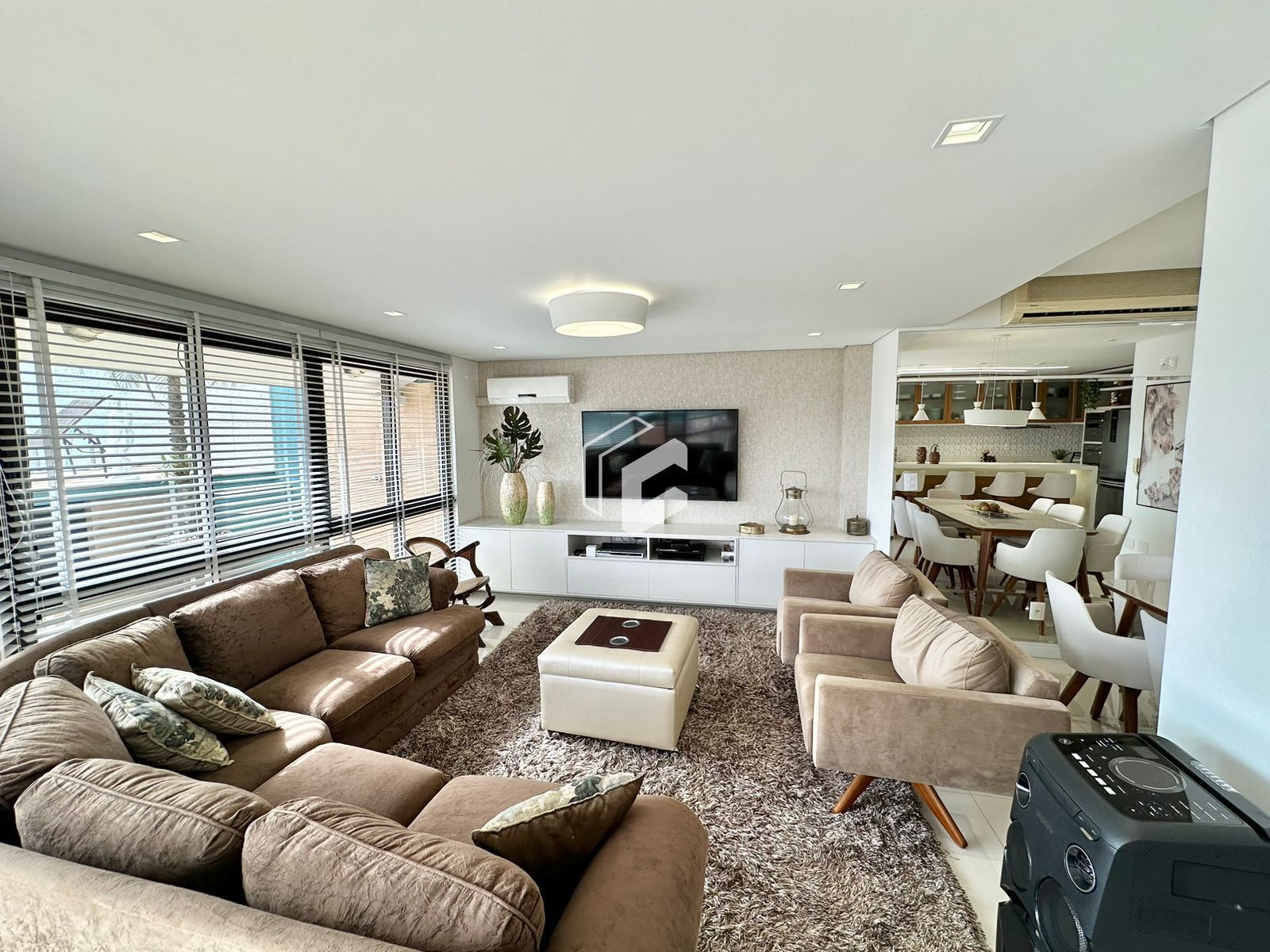 Cobertura, 3 quartos, 331 m² - Foto 8