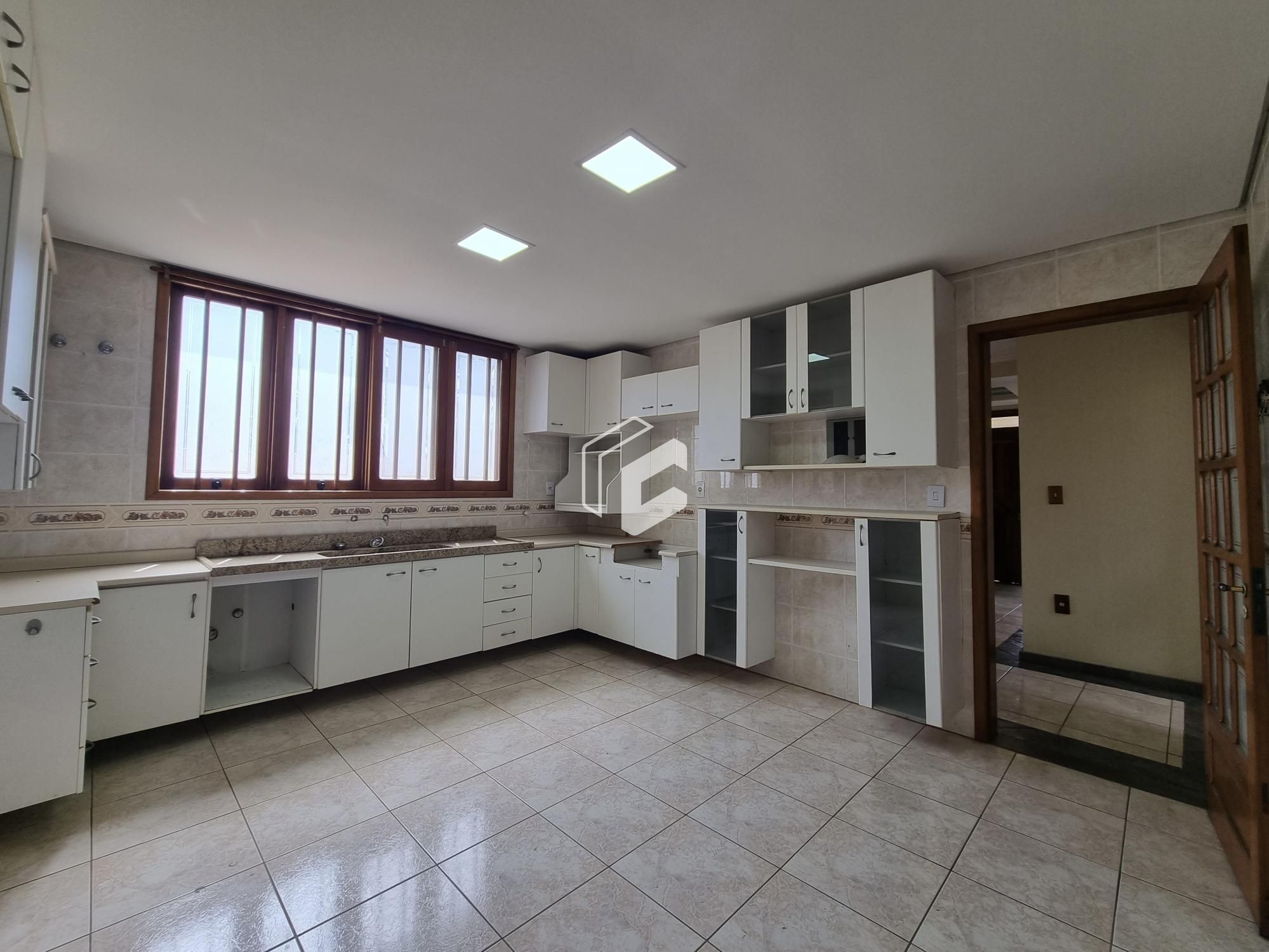 Casa à venda com 3 quartos, 390m² - Foto 10