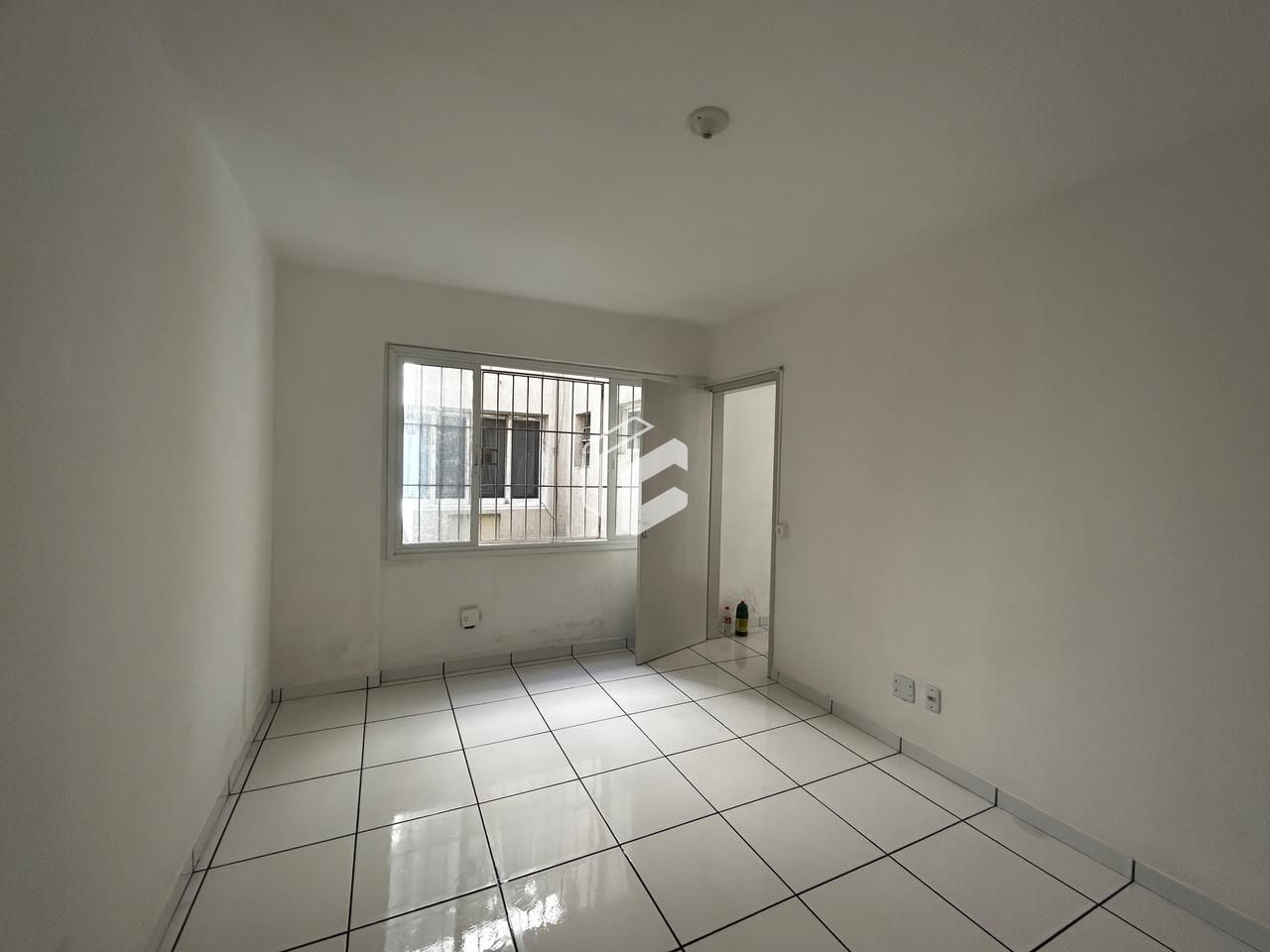 Apartamento à venda com 3 quartos, 76m² - Foto 7