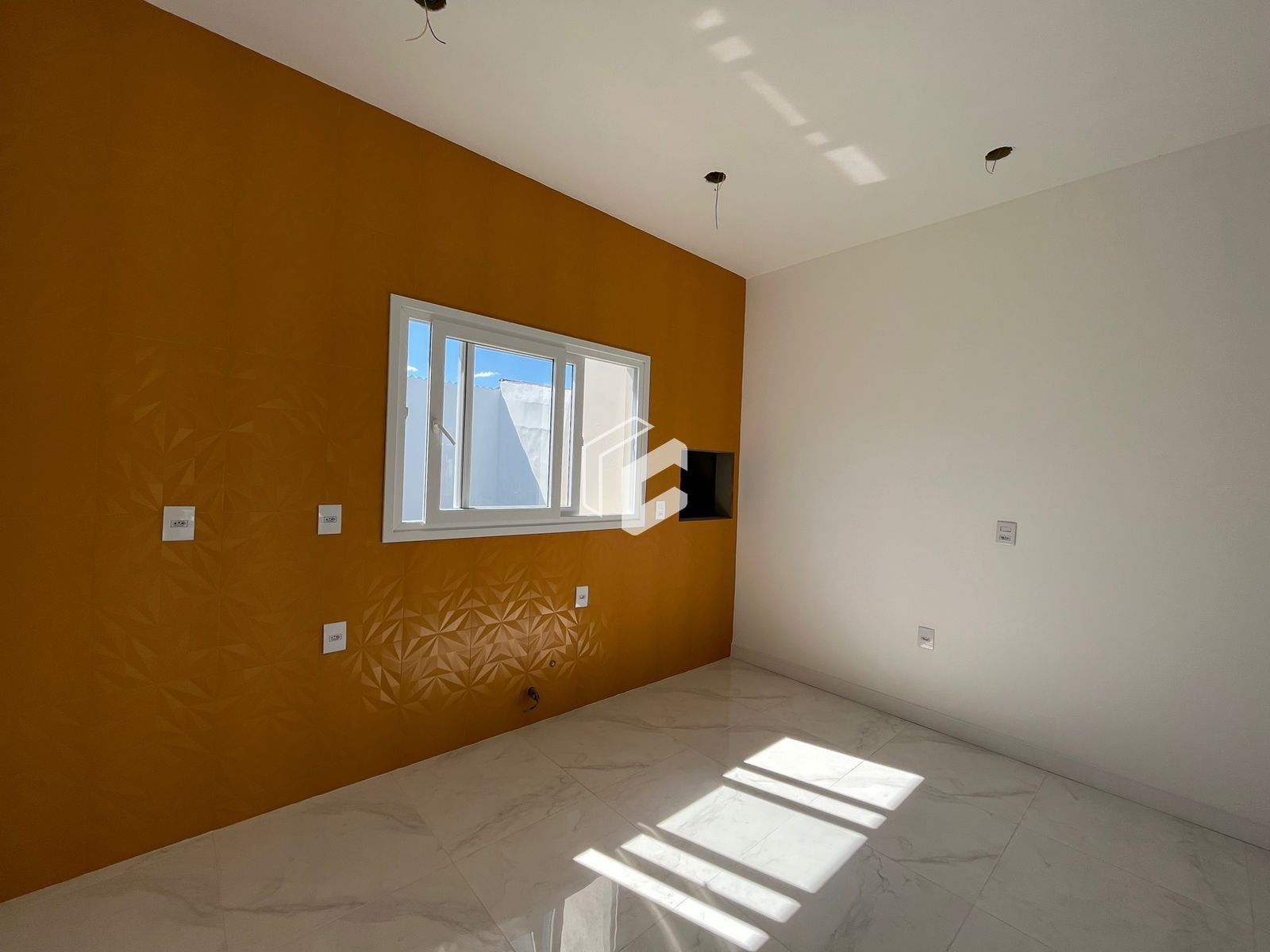 Casa à venda com 2 quartos, 100m² - Foto 10