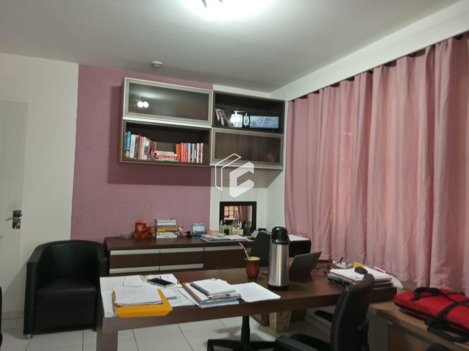 Casa à venda com 3 quartos, 166m² - Foto 3